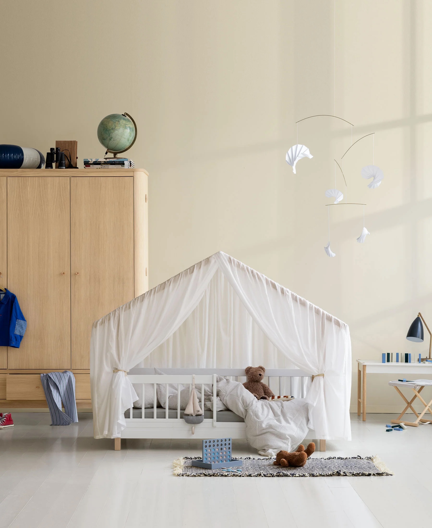 Wood Mini+ Hausbett - 68x162 cm - weiß/Eiche