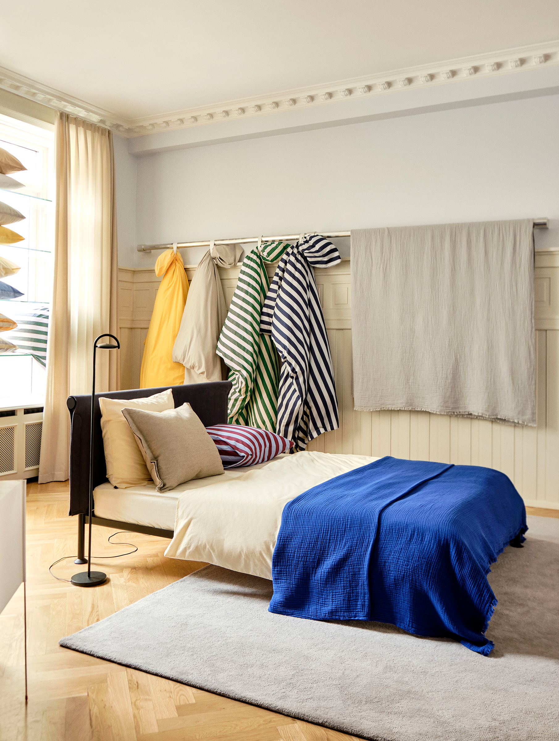 Tamoto Bett Anthrazit 140x200 Metaphor Tamoto Bett Anthrazit 140x200 Metaphor