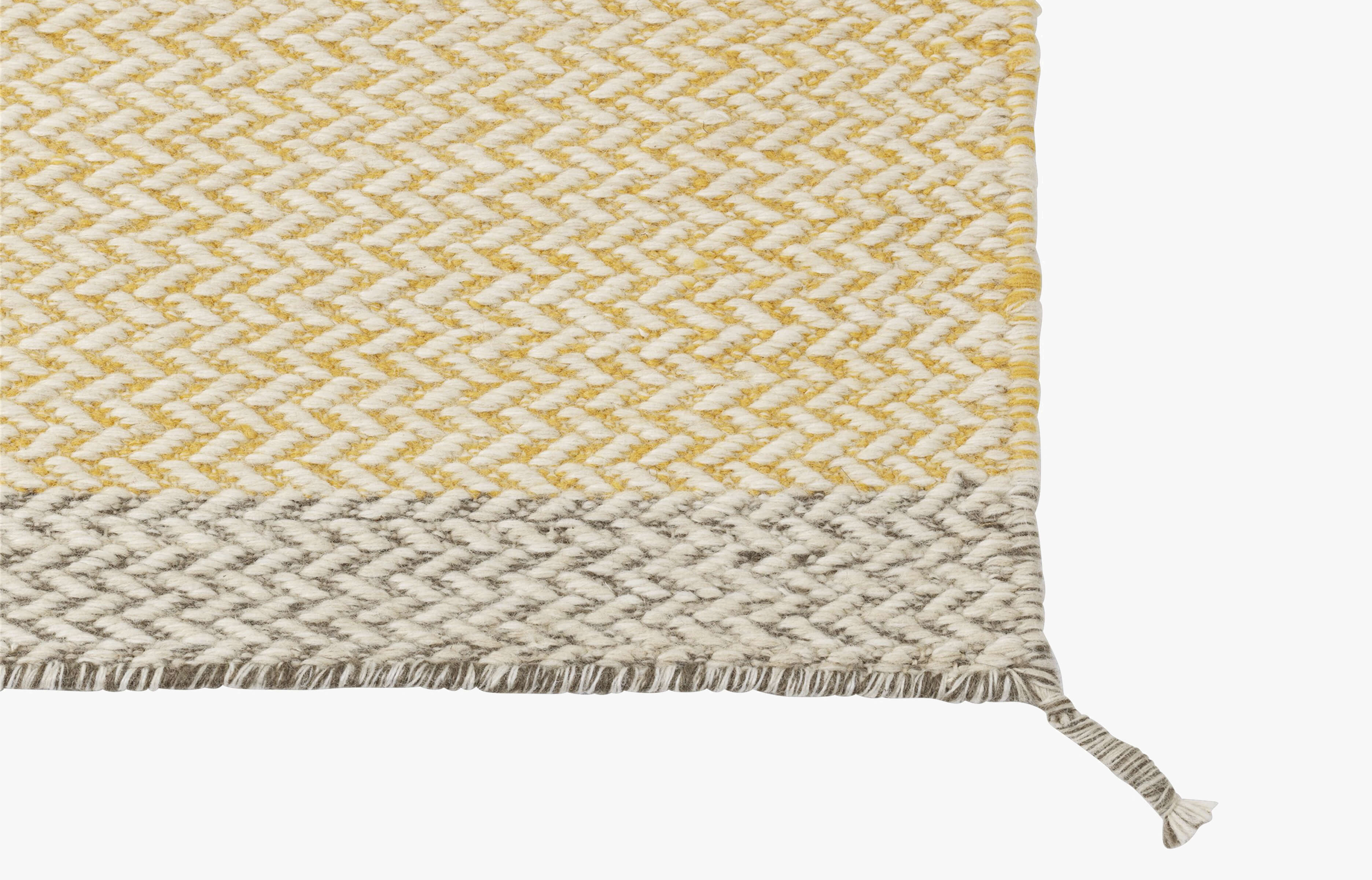 Ply Rug Teppich Gelb versch. Größen