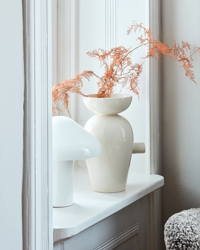 Momento Vase JH40 - Cream