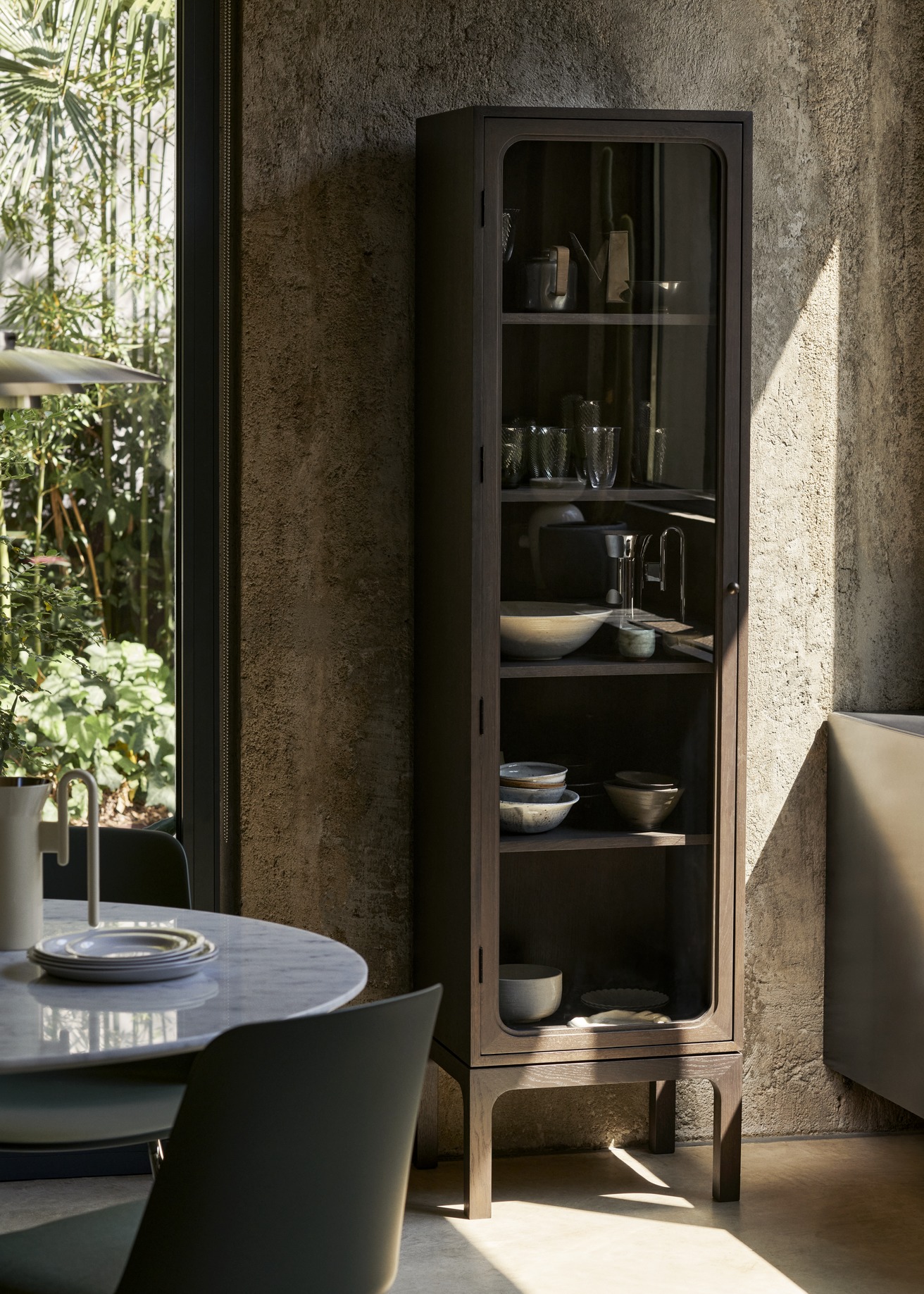 Trace Single SC87 Vitrine Schrank Eiche dunkel gebeizt