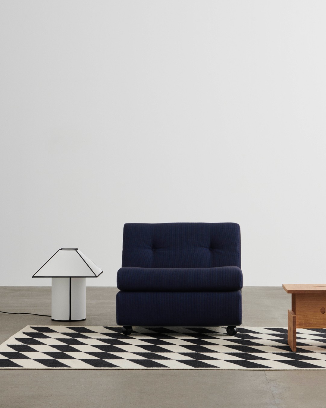 HAY Amanta 1 Sitzer - Schale Anthrazit Bezug Yuma