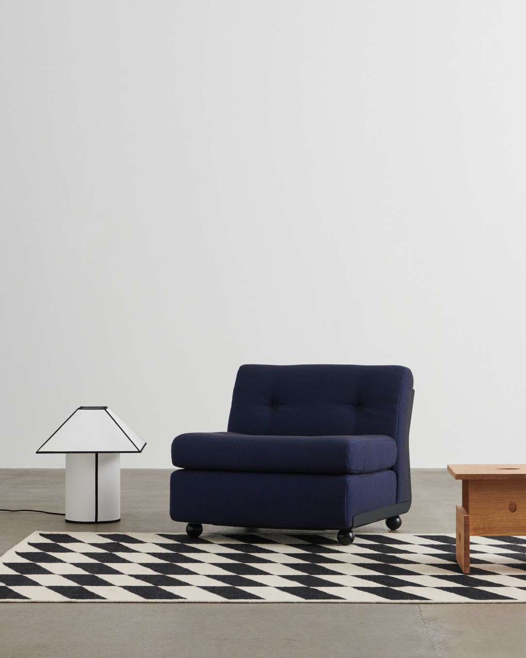 HAY Amanta 1 Sitzer - Schale Anthrazit Bezug Yuma