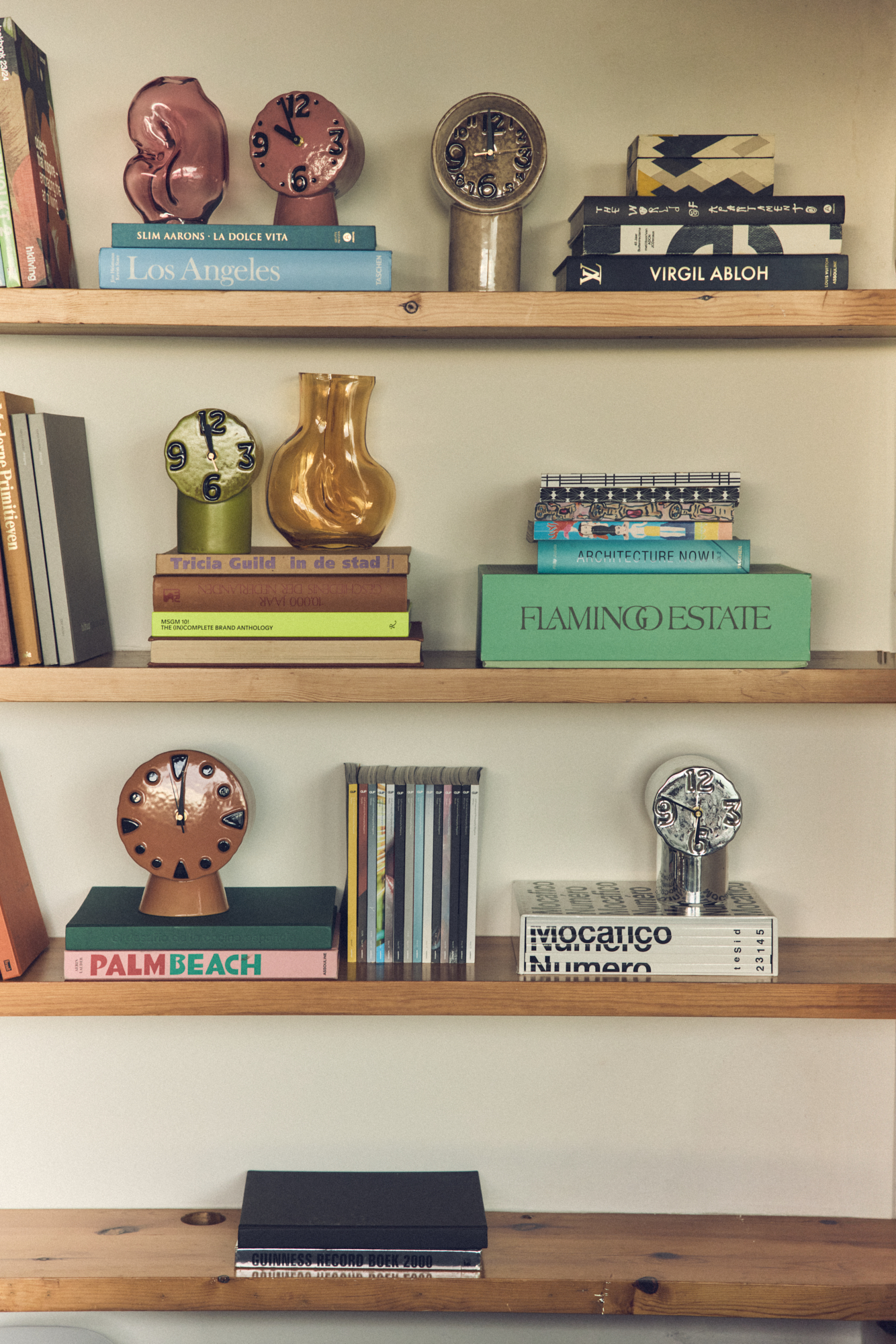 Retro Standuhr aus Keramik mit Chromlasur