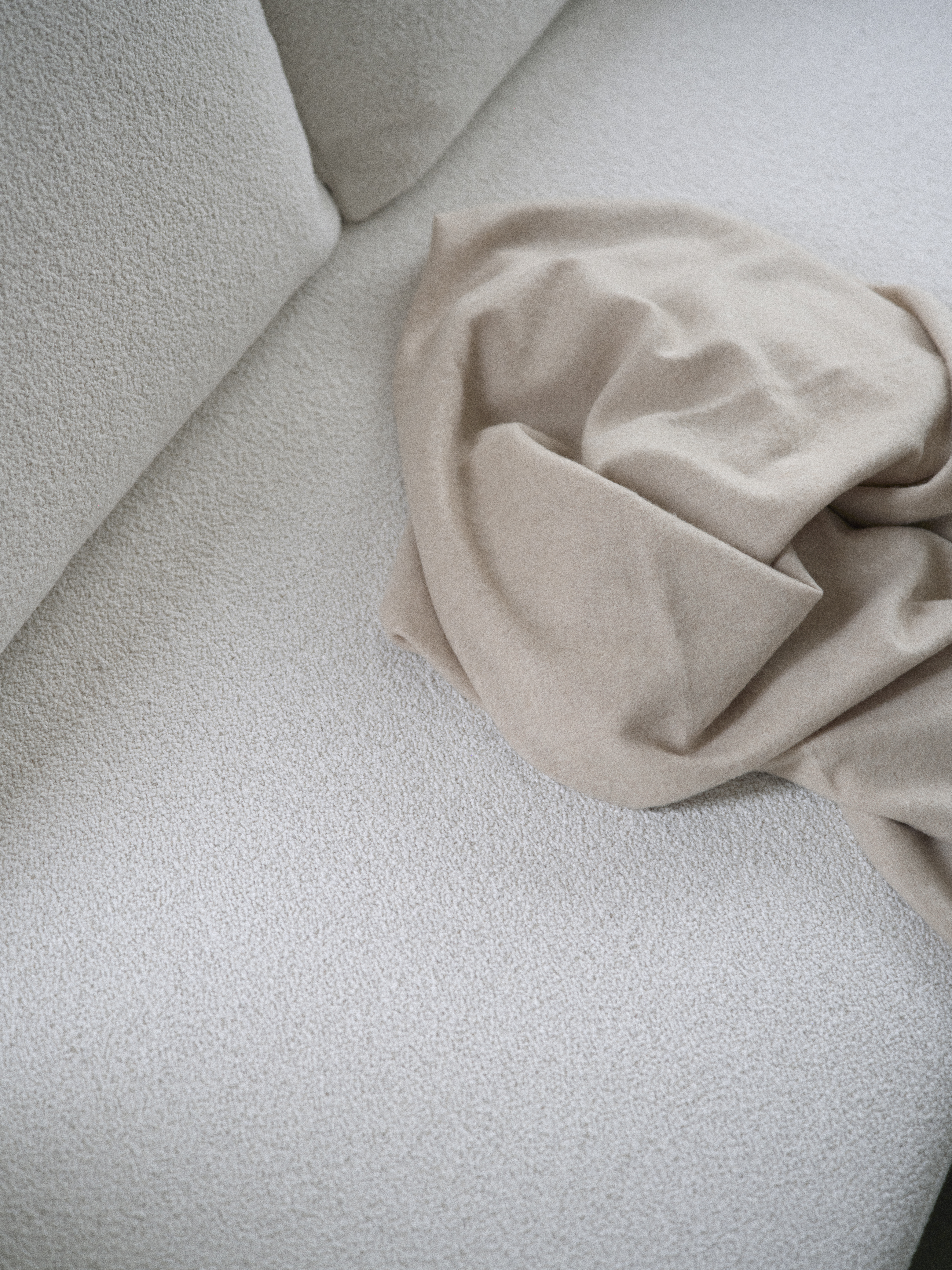 Madison Schlafsofa Wollbouclé Weiß
